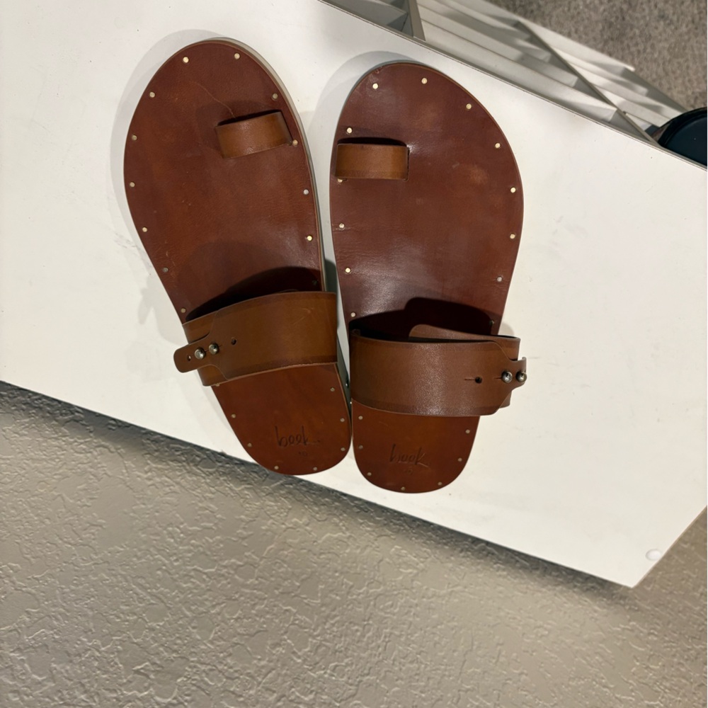 BEEK Leather Whistler Toe Ring Sandals for women